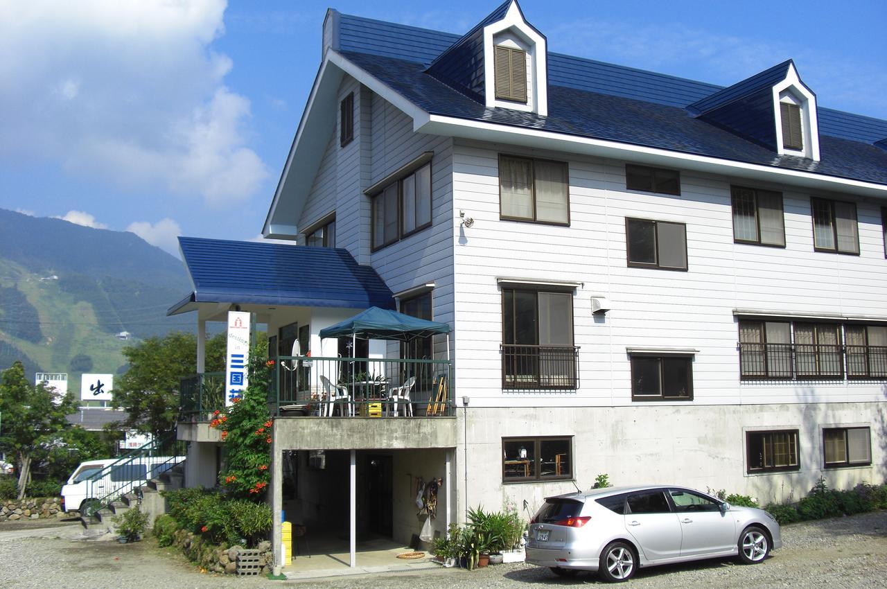 Hotel Naeba Mikuniso Kusatsu  Exterior foto