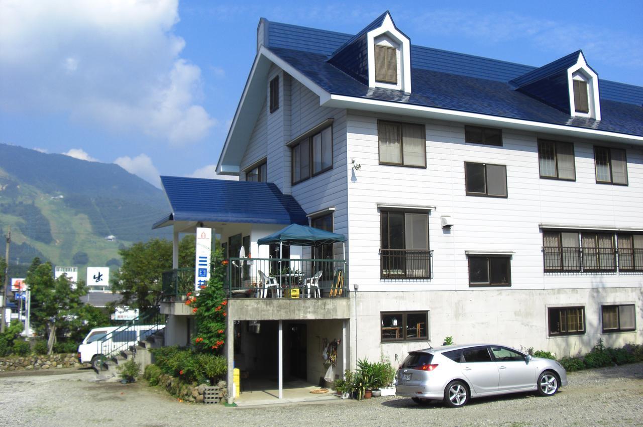 Hotel Naeba Mikuniso Kusatsu  Exterior foto